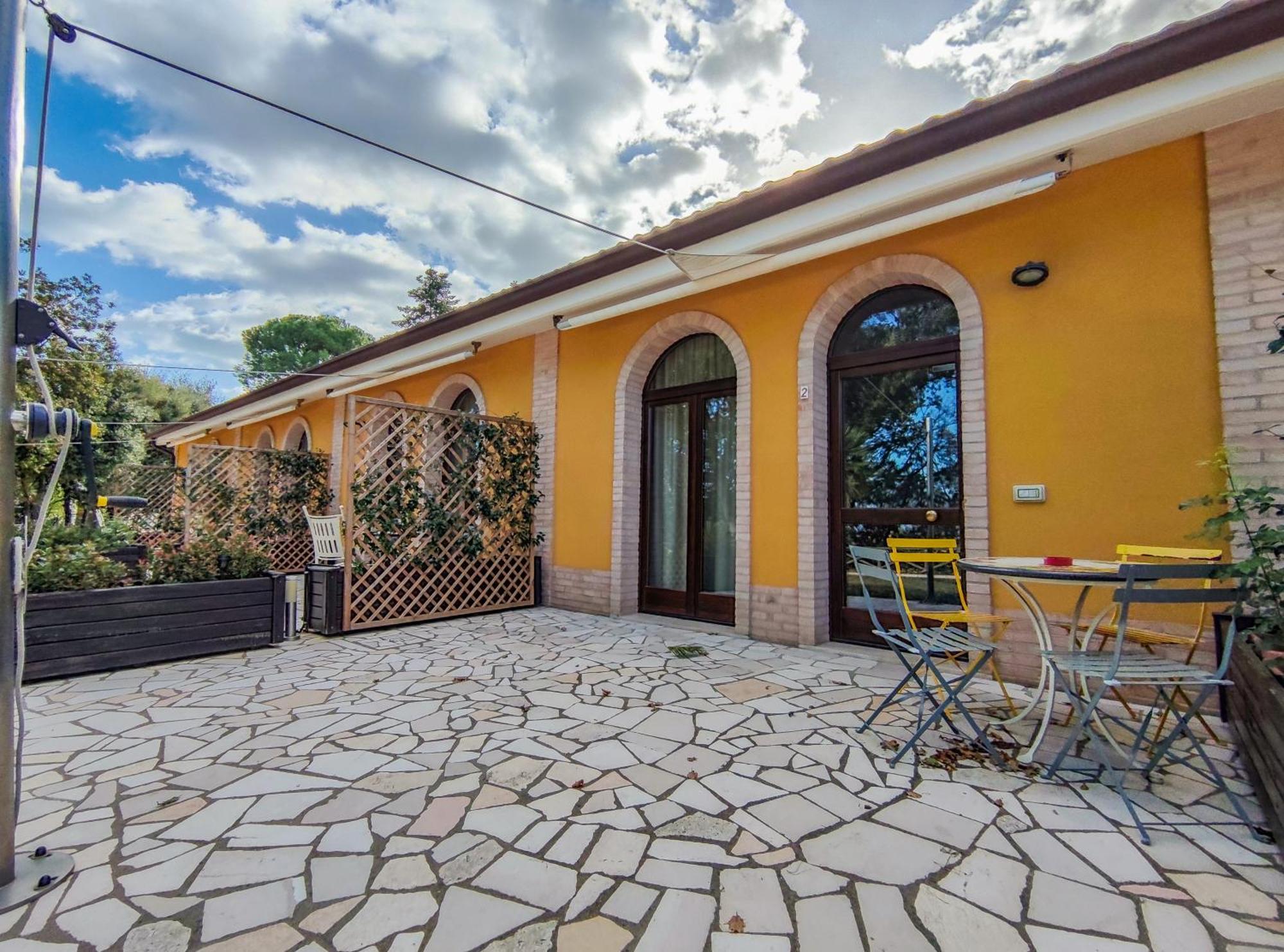Poggio Imperiale Marche - Apartments & Glamping & Bubble Rooms Civitanova Marche Exterior photo