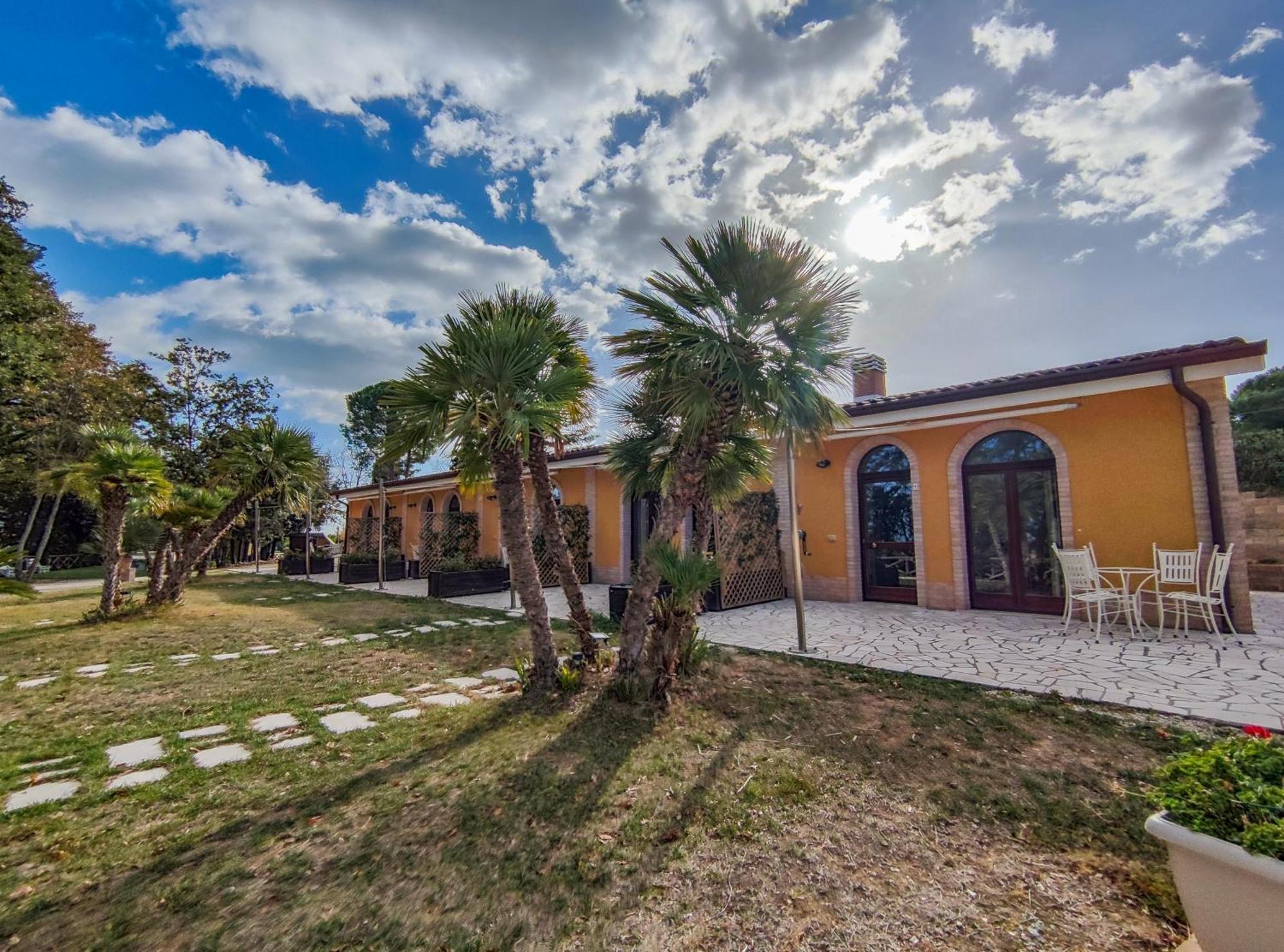 Poggio Imperiale Marche - Apartments & Glamping & Bubble Rooms Civitanova Marche Exterior photo